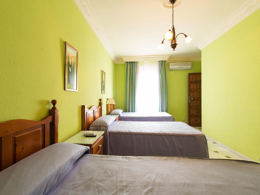 Hostal San Francisco Granja de Torrehermosa Szoba fotó